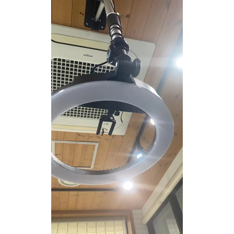 ファウスト壁掛け式撮影用照明三脚18インチリングライトショッ - Ring Light 18 Inch Studio のレビューと価格